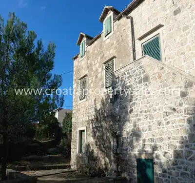 Kamena kuća 107 m², Otok Brač - prvi red do mora - 4