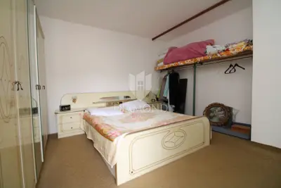 Kuća 240 m², Labin - 3 spavaće sobe i terasa - 9