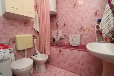 Kuća 240 m², Labin - 3 spavaće sobe i terasa - 8