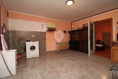 Kuća 240 m², Labin - 3 spavaće sobe i terasa - 12