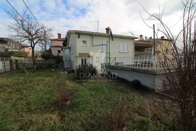 Kuća 240 m², Labin - 3 spavaće sobe i terasa - 14