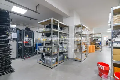 Gewerbefläche 740 m², Botinec, Parkplatz im Hof - 11