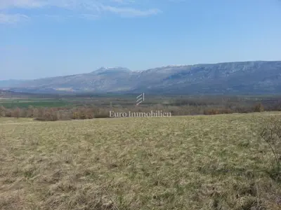 Land plot for sale in Kršan - 3