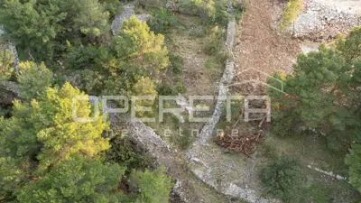 Agricultural land 8,172 m², Supetar on Brač, peace and nature - 2