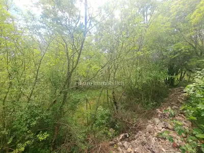 Building plot 2,555 m², Vrbnik - quiet location - 3