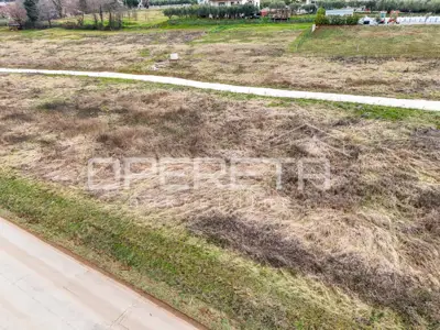 Građevinsko zemljište 735 m², Vižinada, južna orijentacija - 10