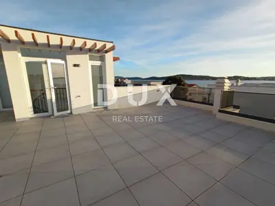Penthouse 192,7 m², Srima - 50 m vom Meer und Dachterrasse - 12