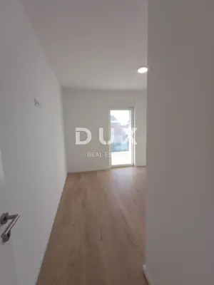 Penthouse 192,7 m², Srima - 50 m vom Meer und Dachterrasse - 7