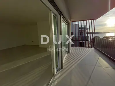 Penthouse 192,7 m², Srima - 50 m vom Meer und Dachterrasse - 5