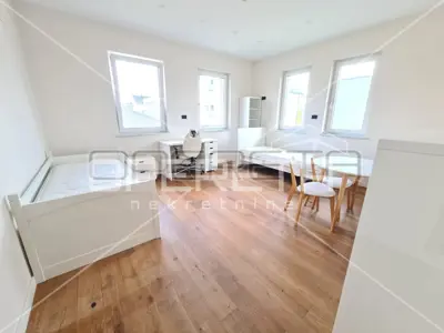 House 323 m², Blato, near Arena Center and landscaped yard - 19