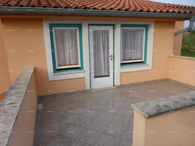 Prodaje se vila, blizina Marčane. - 11