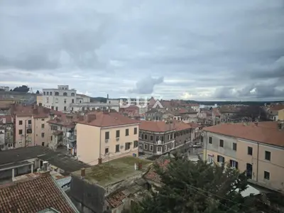 Apartment 61.8 m², Pula Centar - 2 bedrooms - 12