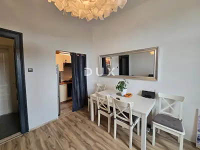 Apartment 61.8 m², Pula Centar - 2 bedrooms - 3