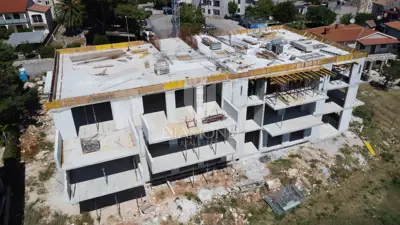 Poreč, okolica, moderan stan sa prostranom terasom - 11