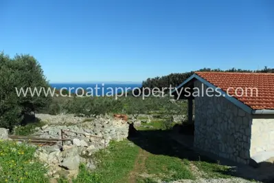 Poljoprivredno zemljište 3.336 m², Vis - pogled na more - 2