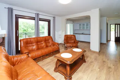 House 400 m², Poreč - pool and spacious yard - 13