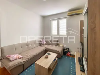 Wohnung 60 m², Srima - 2 Schlafzimmer, Terrasse - 2
