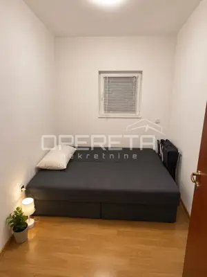 Wohnung 60 m², Srima - 2 Schlafzimmer, Terrasse - 7