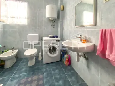 Wohnung 60 m², Srima - 2 Schlafzimmer, Terrasse - 9