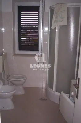 Haus 350 m², Brtonigla - 3 Wohneinheiten und Büro - 17