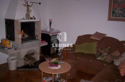 Haus 350 m², Brtonigla - 3 Wohneinheiten und Büro - 11