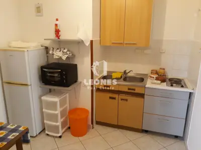 Haus 350 m², Brtonigla - 3 Wohneinheiten und Büro - 22