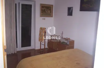 Haus 350 m², Brtonigla - 3 Wohneinheiten und Büro - 16