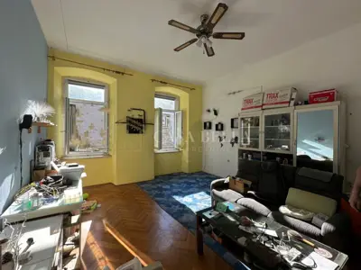Stan 100 m², Rijeka Centar - 2 spavaće sobe i balkon - 2
