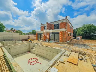 Haus 132 m², Savudrija - modern mit Pool