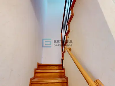 Kuća u nizu 90 m², Voćarsko naselje - vrt i terasa - 17
