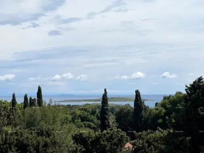Wir verkaufen eine Wohnung mit wunderschönem Meerblick! Premantura! - 3