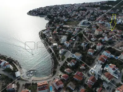 Kuća 306 m², Čiovo - Mavarčica, 150 m od mora