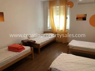 Kuća, Brač, 240 m², 790 000 € - 6