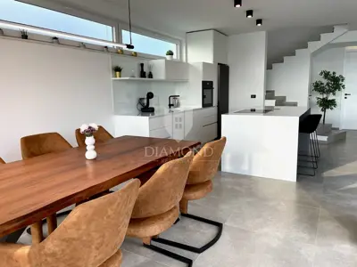 Haus zum Kauf in Krk, 250 m² - 17