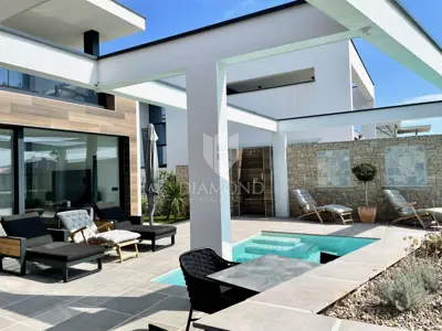 Haus zum Kauf in Krk, 250 m² - 4