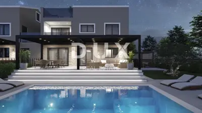 House 151 m², Poreč - pool and 3 floors - 2