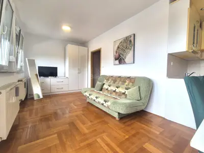 Garsonijera 28 m², Jarun, balkon s pogledom - 2