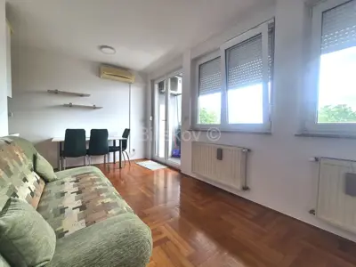 Garsonijera 28 m², Jarun, balkon s pogledom