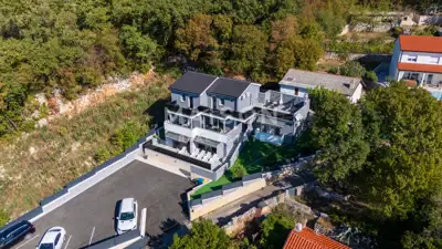 Villa 250 m², Bribir - Meerblick und beheizter Pool - 8