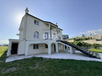Villa 380 m², Brnčići - luxurious American style - 5