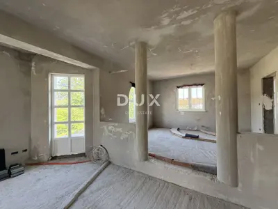 Villa 380 m², Brnčići - luxurious American style - 12