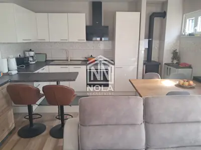 House 250 m², Turanj - 180 m from the sea - 3