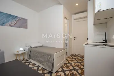 Modern newly renovated studio apartment in the city center - 5