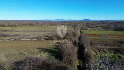 Bauland 1.400 m², Barban - ruhige Lage
