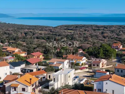 Istra | Ližnjan – Moderna vila s bazenom i panoramskim pogledom na mo