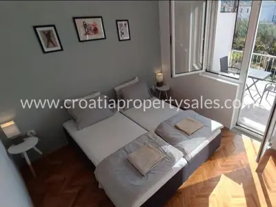 Kuća 93 m², Otok Hvar - centar i okućnica 133 m² - 7