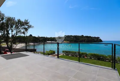 Wohnung 125 m², Rovinj - erste Reihe zum Meer - 2