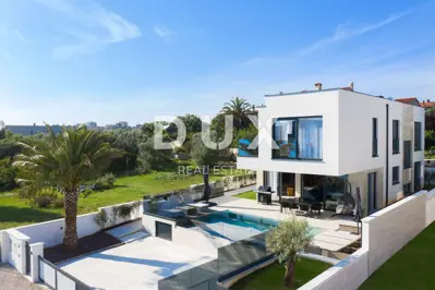 Villa 340 m², Medulin - Meerblick und Pool