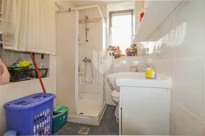 House 370 m², Momjan - center and sea view - 8