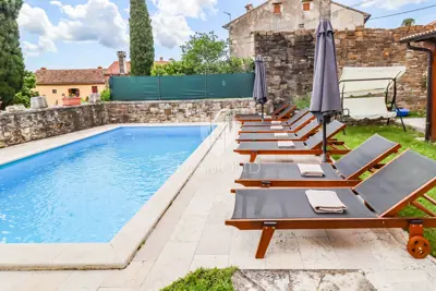 House for sale in Oprtalj, 139 m² - 15